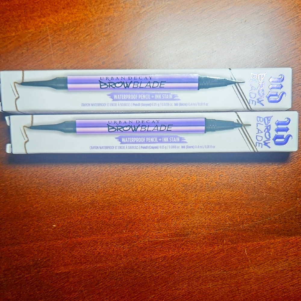 2-Urban Decay Brow Blade Waterproof Pencil